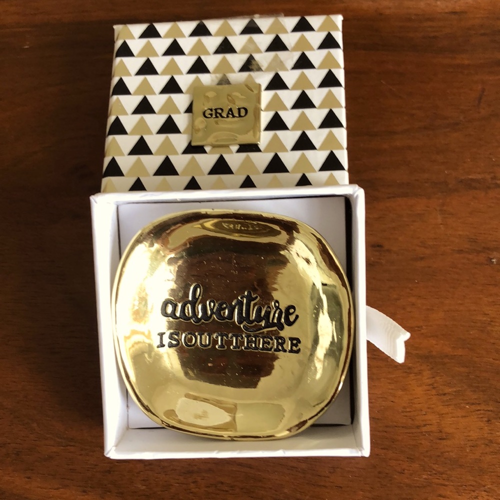 Graduation gift dish - Picture 2 of 4